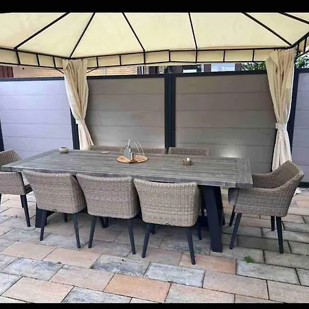 Grosses Einfamilienhaus + Garten 펜션 브라운슈바이크