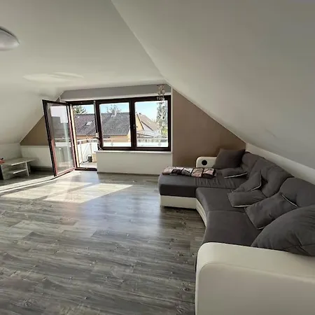 Grosses Einfamilienhaus + Garten Holiday home *